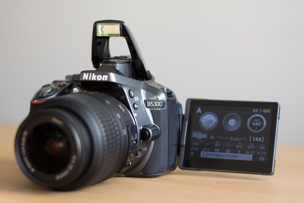 FF_Nikon_D5300_camera_02