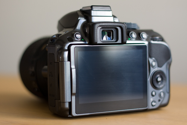 FF_Nikon_D5300_camera_03
