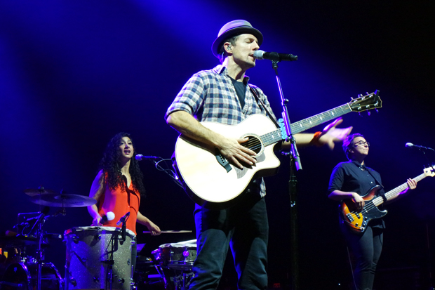 FF_EvelienOerlemans_JasonMraz_RainingJane_Carre_2014_03