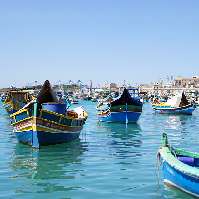 FF_Malta_Marsaxlokk_vissersbootjes_BlauweGrot_01