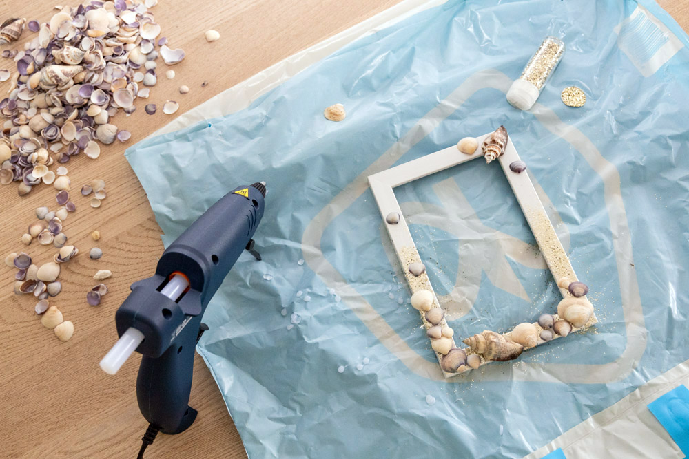creatief kinderfeestje thuis organiseren. Tip fotolijstjes versieren